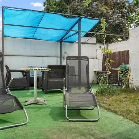 Appartamento 2-bedroom With Private Garden & Bbq *