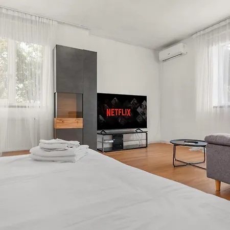 2-bedroom With Private Garden & Bbq Appartamento *